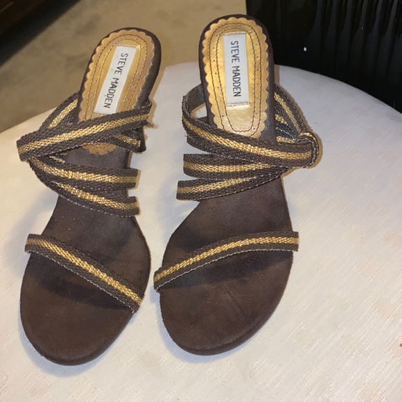 STEVE MADDEN HEELS - Picture 2 of 4